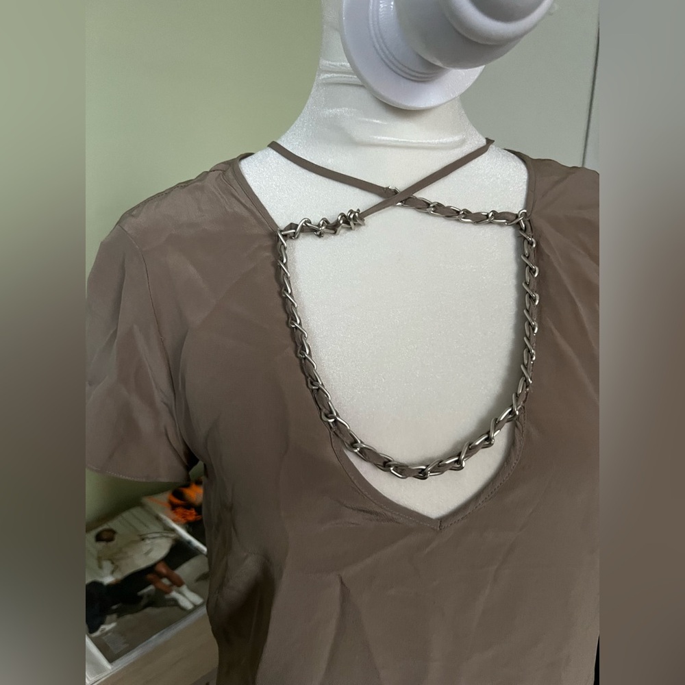 Vintage 100% Silk Y2K Taupe Lace Chain Tie-Up Peep Hole Silk Short Sleeve Blouse - Picture 13 of 16